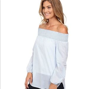 Sale 💕 NWT Michael Kors off shoulder top